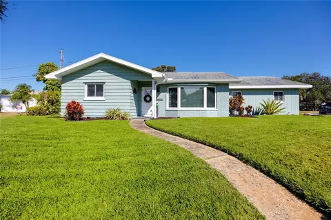 13509 99th Ave, Seminole, FL 33776