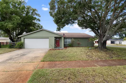 10600 119th St, Seminole, FL 33778