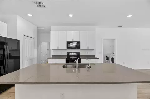 Kitchen - 11838 Brighton Knoll Loop, Riverview, FL 33579 photo 1 of 6