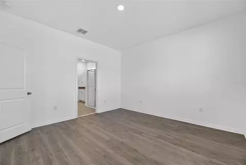 Bedroom - 11838 Brighton Knoll Loop, Riverview, FL 33579 photo 8 of 9