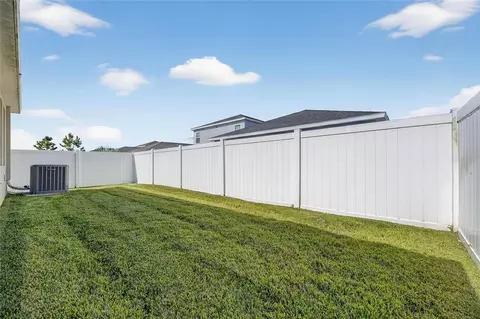 Exterior - 11838 Brighton Knoll Loop, Riverview, FL 33579 photo 3 of 11