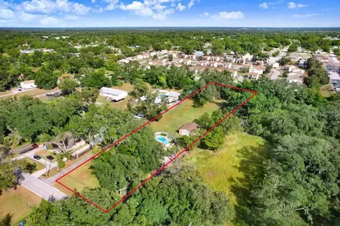1320 S Taylor Rd, Seffner, FL 33584