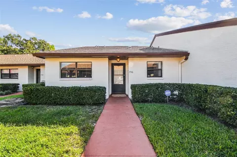 7916 Radcliffe Cir, Port Richey, FL 34668