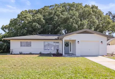 1471 Gladys Cir, Dunedin, FL 34698