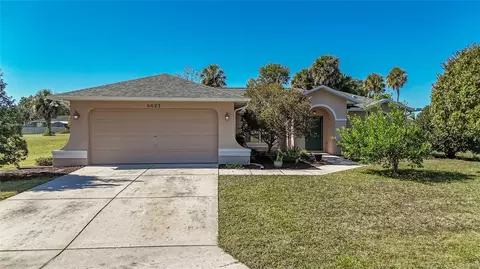 6023 Sundown Dr, Dade City, FL 33523
