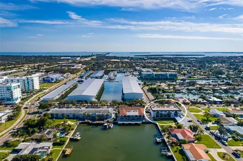 3789 46th Ave S #101, Saint Petersburg, FL 33711