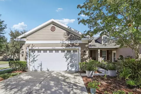 16020 Starling Crossing Dr, Lithia, FL 33547