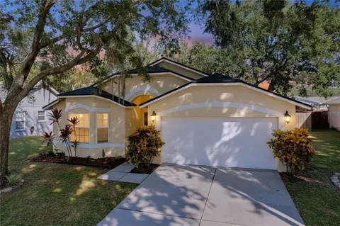 5906 Erhardt Dr, Riverview, FL 33578