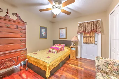Bedroom - 13326 Evening Sunset Ln, Riverview, FL 33579 photo 5 of 7