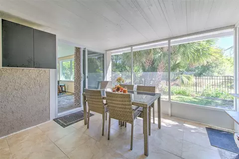 Exterior - 13326 Evening Sunset Ln, Riverview, FL 33579 photo 12 of 14