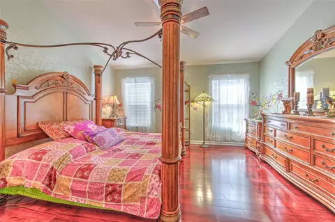Bedroom - 13326 Evening Sunset Ln, Riverview, FL 33579 photo 1 of 7