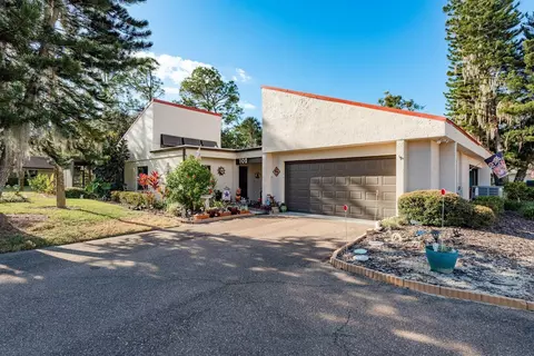 102 Capri Ct S, Plant City, FL 33566