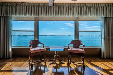 6020 Shore Blvd S #1009, Gulfport, FL 33707