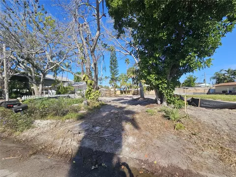 112 12th Ave, Indian Rocks Beach, FL 33785