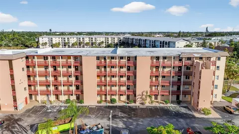 4149 Lake Bayshore Dr #C511, Bradenton, FL 34205