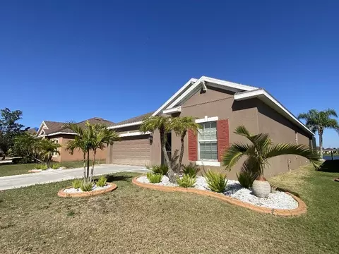 711 Parker Den Dr, Ruskin, FL 33570