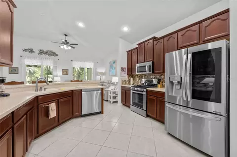 Kitchen - 4131 101st Ave E, Parrish, FL 34219 photo 3 of 3