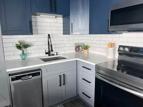 Kitchen - 13246 4th St E, Madeira Beach, FL 33708 photo 2 of 4
