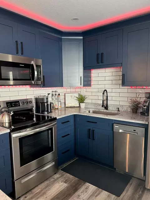 Kitchen - 13246 4th St E, Madeira Beach, FL 33708 photo 4 of 4