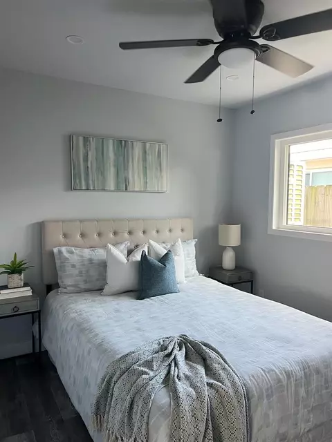 Bedroom - 13246 4th St E, Madeira Beach, FL 33708 photo 1 of 2