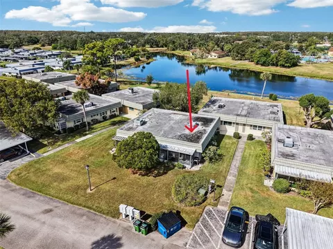 201 Kings Blvd #13, Sun City Center, FL 33573