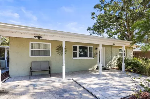 401 Davison Ave NE, Saint Petersburg, FL 33703