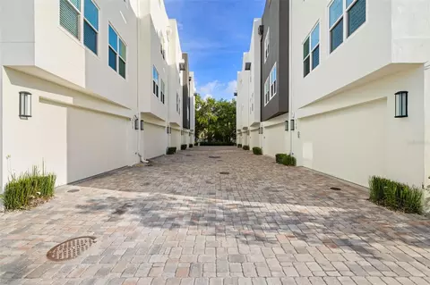 123 5th Ave N, Saint Petersburg, FL 33701