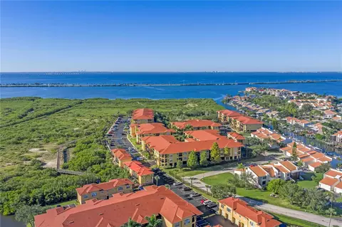4302 Bayside Village Dr #201, Tampa, FL 33615