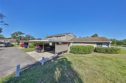 8616 Palm Ln, Temple Terrace, FL 33637
