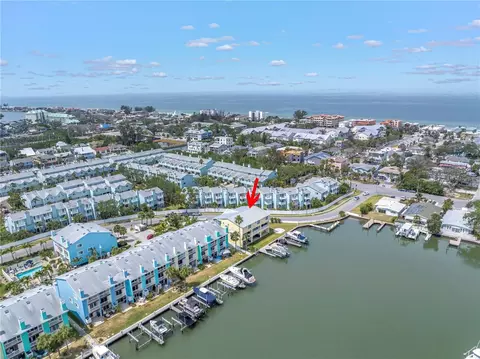 100 Windrush Blvd #1, Indian Rocks Beach, FL 33785