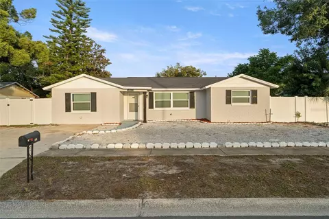 1863 12th St SW, Largo, FL 33778