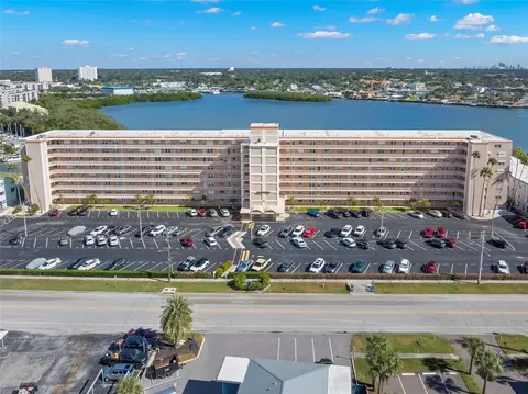 1847 Shore Dr S #414, South Pasadena, FL 33707