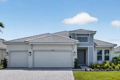 13827 Buchanan Dr, Palmetto, FL 34221
