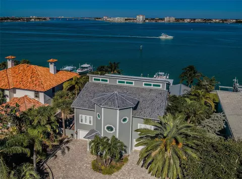 297 1st St W, Saint Petersburg, FL 33715