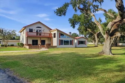 505 Lakeside Dr, Seffner, FL 33584 photo 1