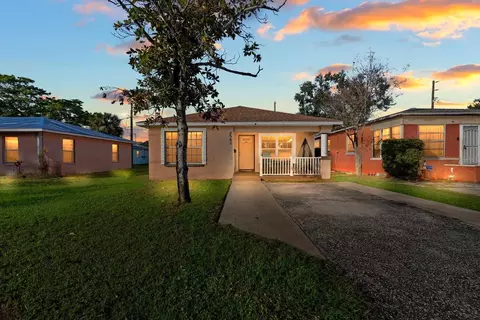 2563 13th Ave S, Saint Petersburg, FL 33712