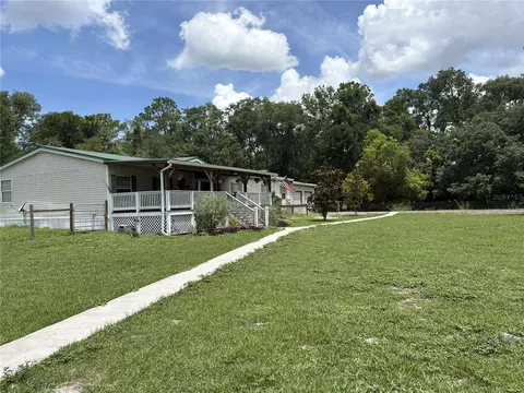 876 Menton Rd, Pierson, FL 32180