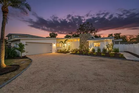 4241 Narvarez Way S, Saint Petersburg, FL 33712