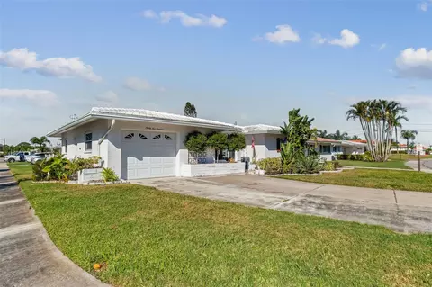 9500 Mainlands Blvd W #1-A, Pinellas Park, FL 33782