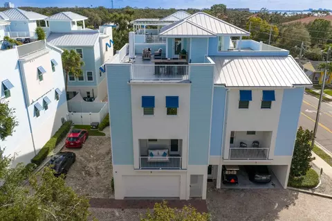 1413 Bayshore Blvd #2, Dunedin, FL 34698