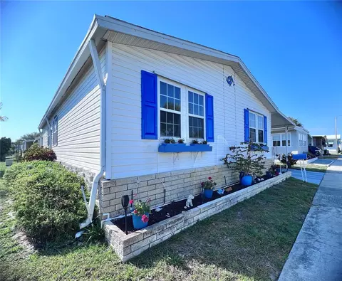 51 Pindo Palm St E, Largo, FL 33770