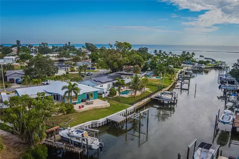 510 Lewis Blvd SE, Saint Petersburg, FL 33705