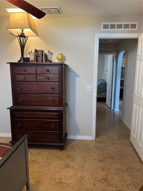 1864 Emily Dr, Winter Haven, FL 33884