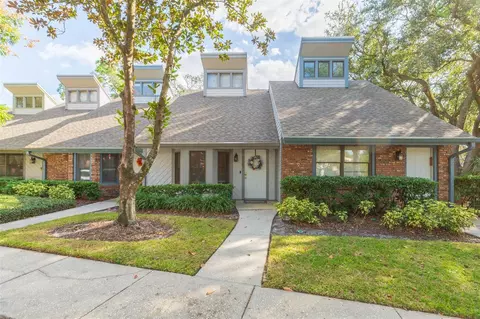 5203 Pine Mill Ct, Temple Terrace, FL 33617