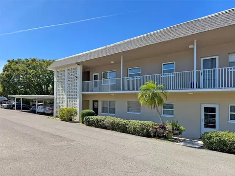 1220 57th St N #101C, Saint Petersburg, FL 33710