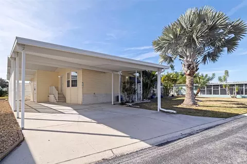 9790 66th St N #321, Pinellas Park, FL 33782