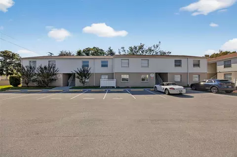 7210 N Manhattan Ave #124, Tampa, FL 33614