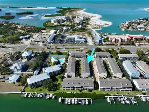 1117 Pinellas Bayway S #305, Saint Petersburg, FL 33715
