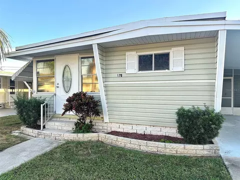 2000 E Bay Dr #178, Largo, FL 33771