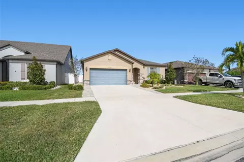 11722 Clare Hill Ave, Riverview, FL 33579